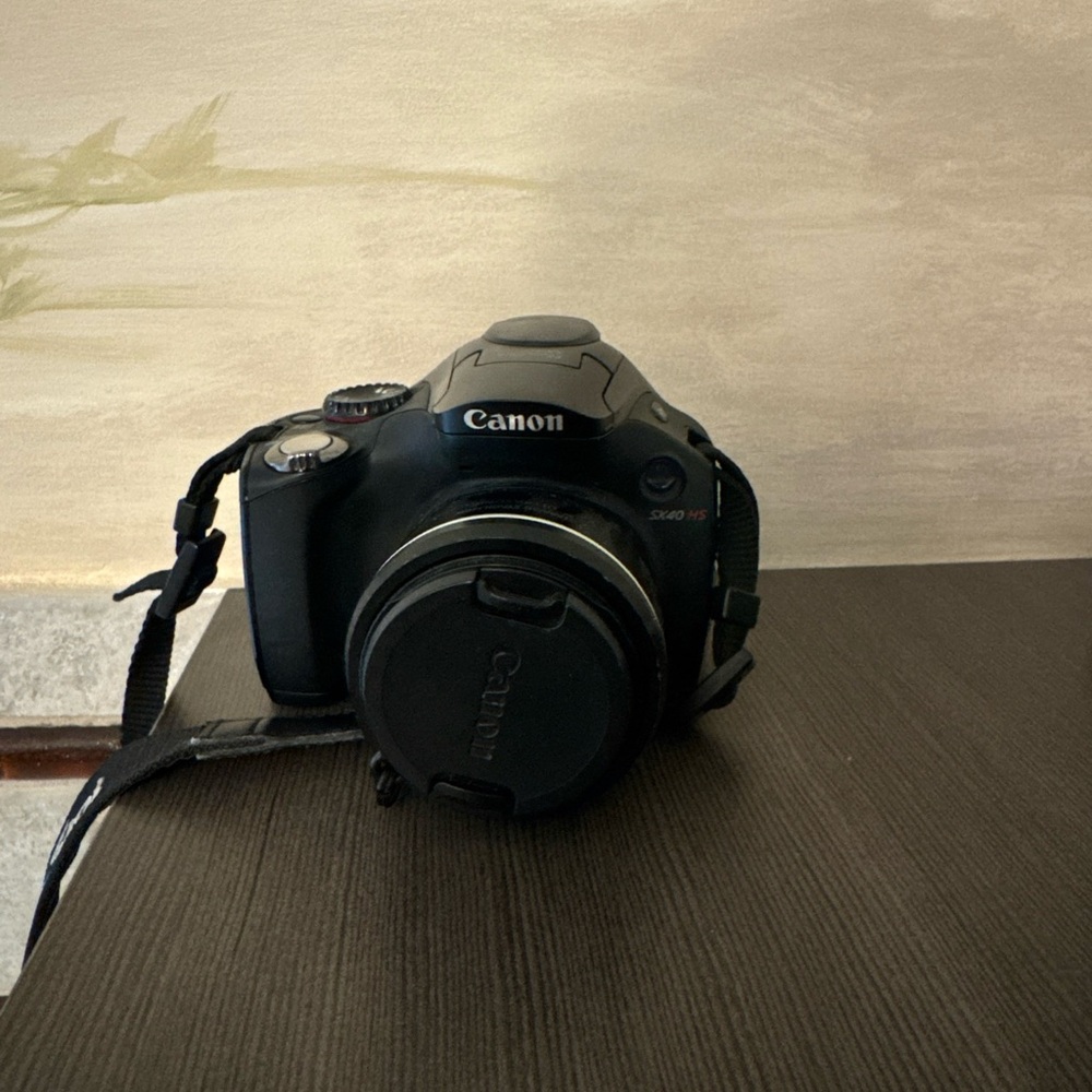 Canon DSLR Camera - Black